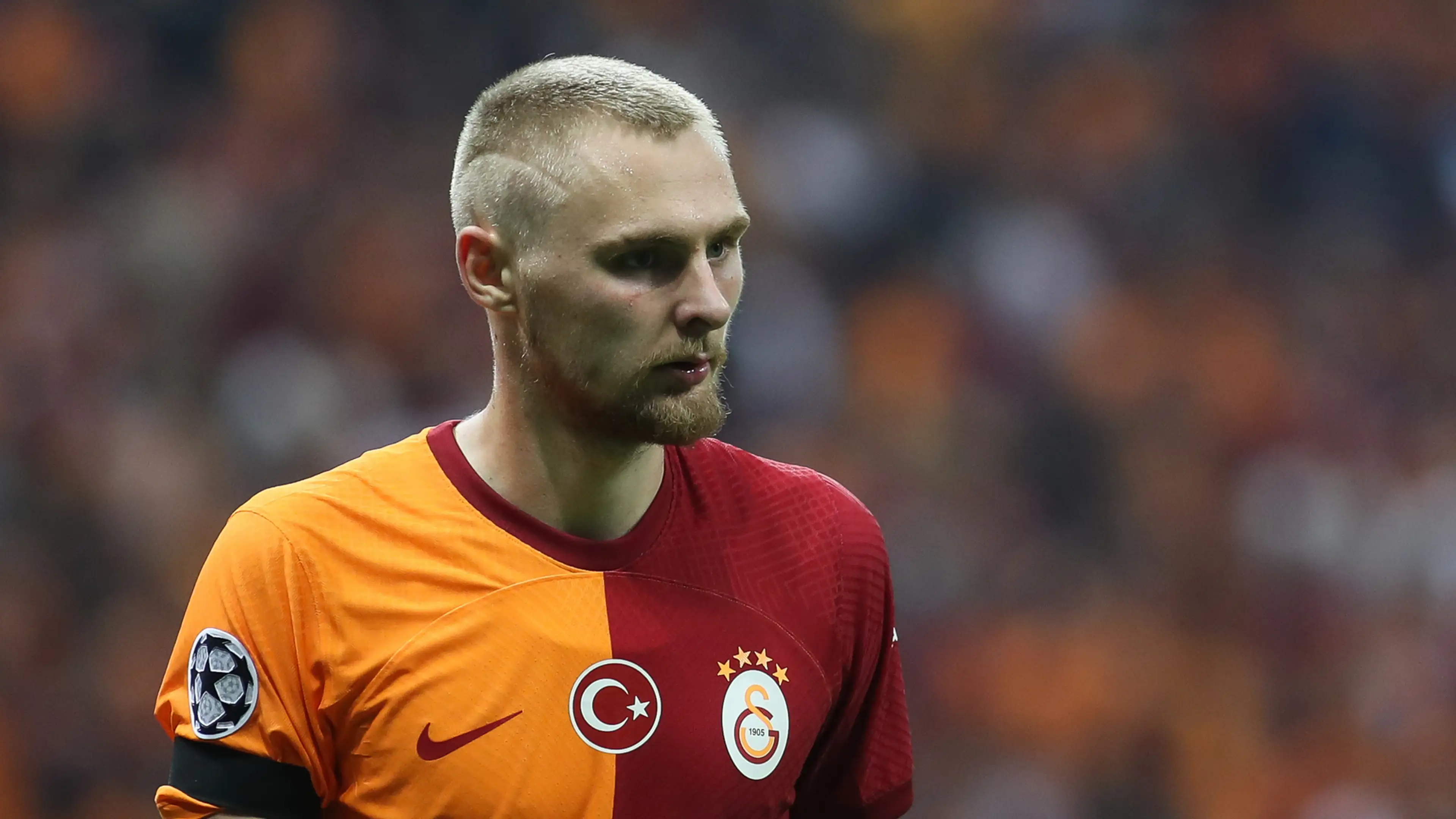 Victor Nelsson devre arasında Galatasaray'dan ayrılıyor
